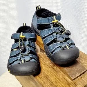 Keen Newport H2 Waterproof Sport Sandals Shoes Blue Black Kids Size‎ US 2/EU 34