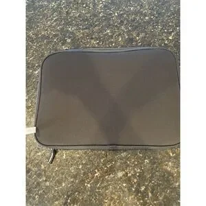 Kensington Black Laptop Sleeve NWOT
