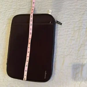 Kensington Black Laptop Sleeve NWOT