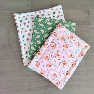 Kitty Elves Cozy Holiday Pet Mats Cat Beds Dog Mats Crate Pads NWT