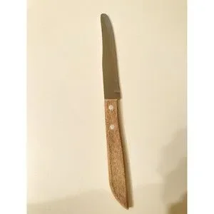Kiwi Brand Knife Made In Thailand With Wood Handel