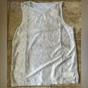 Kobe Nike Dri-FIT Standard Issue Reversible Basketball Jersey FZ0934-100 Size L