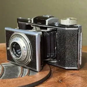 KODAK Bantam 4.5 - Walter Teague Design