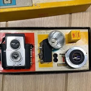 Kodak Brownie Vintage Starflex Black And Silver Camera Set
