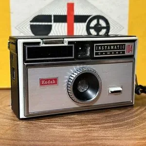 KODAK Instamatic 104/Outfit With Box