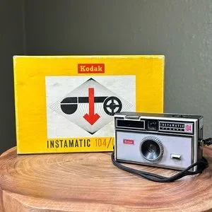 KODAK Instamatic 104/Outfit with Box