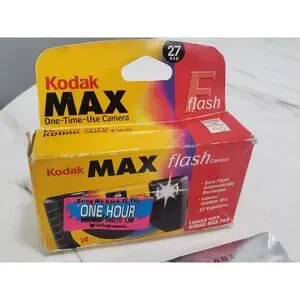 Kodak Max One Time Use Camera 27 Exposures Flash Exp. 2001 Indoor/Outdoor Use