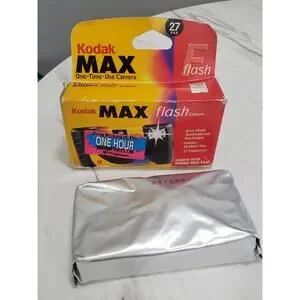 Kodak Max One Time Use Camera‎ 27 Exposures Flash Exp. 2001 Indoor/Outdoor Use