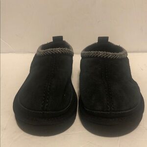Koolaburra By UGG® Kids Burnee Black Suede Slippers With Gray Trim Unisex