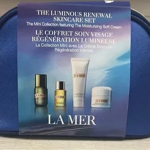 La Mer Skincare Travel Size Collection With Blue Cosmetics Pouch