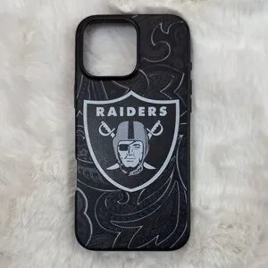 Las Vegas Raiders Keyscaper Paisley iPhone Pro Max Magnetic Bump Case NEW
