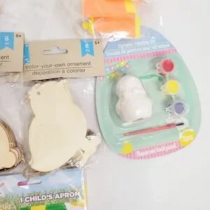 Last Chance Lot (10) Easter Craft Kits With Wooden Shapes Ceramic Pom Poms Felt
