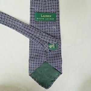 Lauren Ralph Lauren Silk Tie Blue Geometric Pattern 34" Wide 57.5" Long – U.S.A