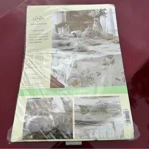 Lenox Tablecloth Square 52” X 52” Butterfly Meadow Floral Fine Table Linens