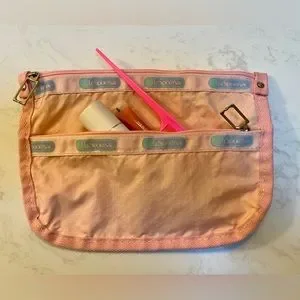 LeSportsac make-up / pencil bag. Vintage pink with blue logo
