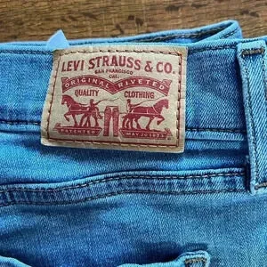 Levi’s Bootcut Jeans