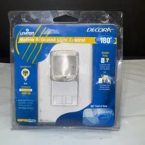 Leviton‎ Decora Motion Activated Light Control Switch - PR150-1LA White - 500W