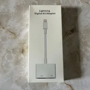 Lightning Digital AV Adapter - HDMI - iPhone iPad iPod