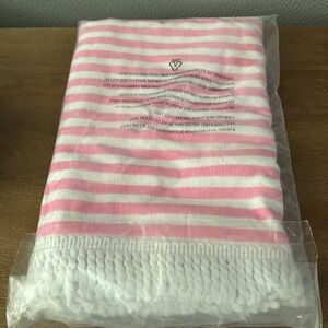 Lilly Pulitzer Beach Towel Soleil It On Me NWT Never Opened