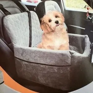 Lingusta extra high booster pet/dog car seat- New with tags- Pets up to 35 lbs