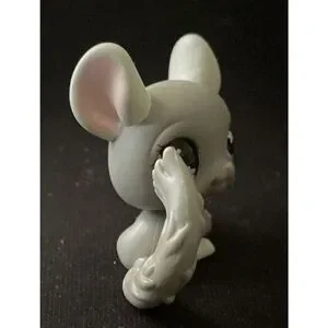 Littlest Pet Shop LPS #495 Grey Chinchilla Girl With Pink Flower