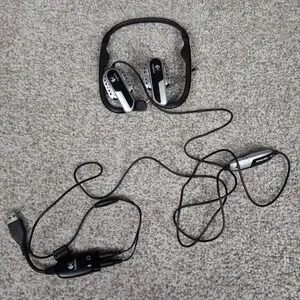 Logitech PC Computer A5572A USB Headset Headphones with Mic Volume Control Case