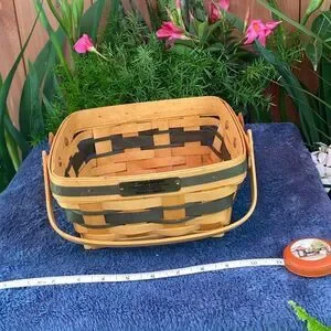Longaberger Double hinged Handle Vintage Christmas basket W/o liner