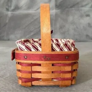 Longaberger Sweetheart Basket With Pewter Heart Tie