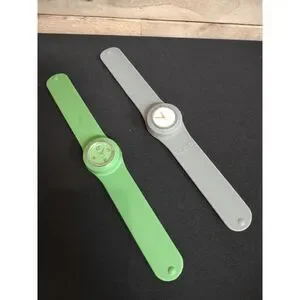 Lot of 2 Slap Band Silicone Wrist Watches - 1 Gray and 1 Green (UNTESTED)