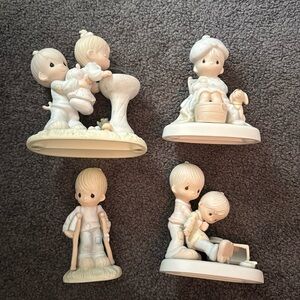 LOT OF 4 PRECIOUS MOMENTS Vintage Figures