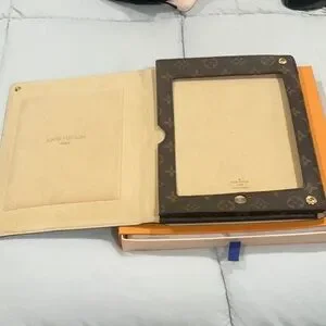 Louis Vuitton Monogram Tablet Case Etui Ipad