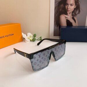 Louis Vuitton Women's Sunglasses