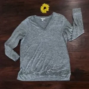 LUCKY BRAND VNECK TOP/SWEATER