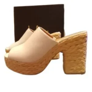 Lulus Women's Size 11 White Ervyn Wedge Heels - NWT
