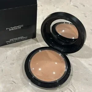 MAC Mineralize Skinfinish Natural Face Powder