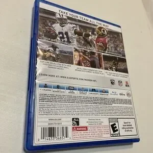 Madden NFL 17 - Sony‎ PlayStation 4