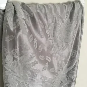 Martha Stewart Christmas Round Tablecloth Silver Damask Poinsettia & Holly 70' D