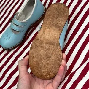 Mary Jane’s baby Powder Blue Toddler Sz 7