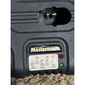 Mastercraft 14.4v Ni-CD Cordless Drill 054-1205-0 With 1 Battery And Charger
