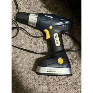 Mastercraft 14.4v Ni-CD Cordless Drill 054-1205-0 With 1 Battery And Charger