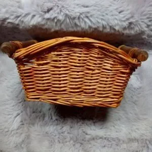 MEDIUM golden brown woven wicker basket with wooden handles