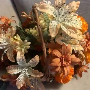Medium size priority Box -3 available. Order fast