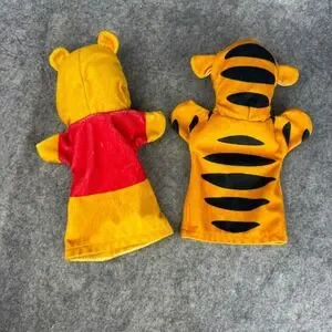 Melissa & Doug Disney Winnie The Pooh Tigger Hand Puppets
