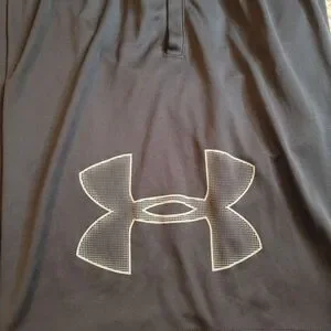 Men's Size Medium Under Armour Shorts Black And Gray