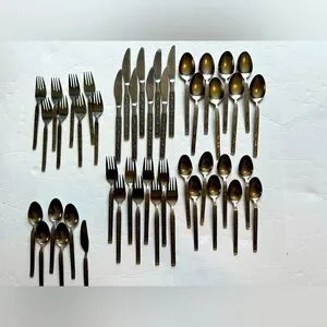 Mexicaly Rose Interpur Japan 40pc Serves 8 Extra 5 Spoons 1 Butter knife Used
