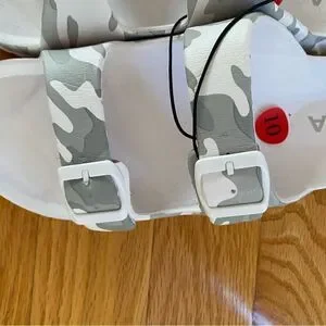 Mia Sandals