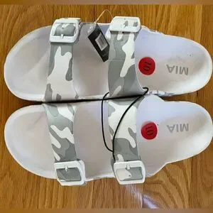 Mia Sandals