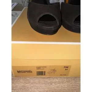 Michael Kors Claire Black Suede Peep Toe Platform Gold Heel Sandals 7M