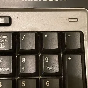 Microsoft Wireless Keyboard 6000 Version 3.0 UNTESTED