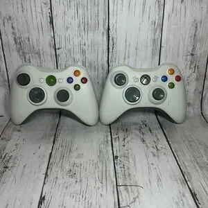 Microsoft Xbox 360 Wireless Controller White TESTED Genuine OEM set of 2